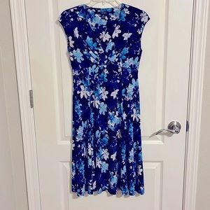 Petite Sophisticate Cap Sleeve Midi Floral Dress
